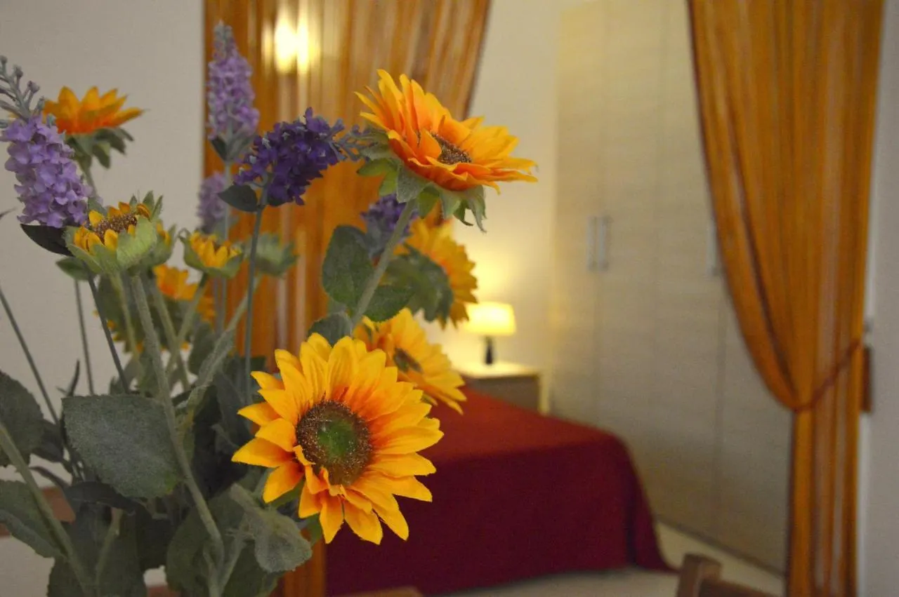 Apartment Magnolia - Large And Comfortable Studio Flat Florence