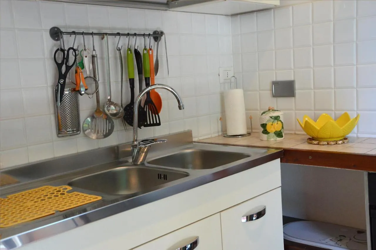 Magnolia - Large And Comfortable Studio Flat Florence 0*,  Italy