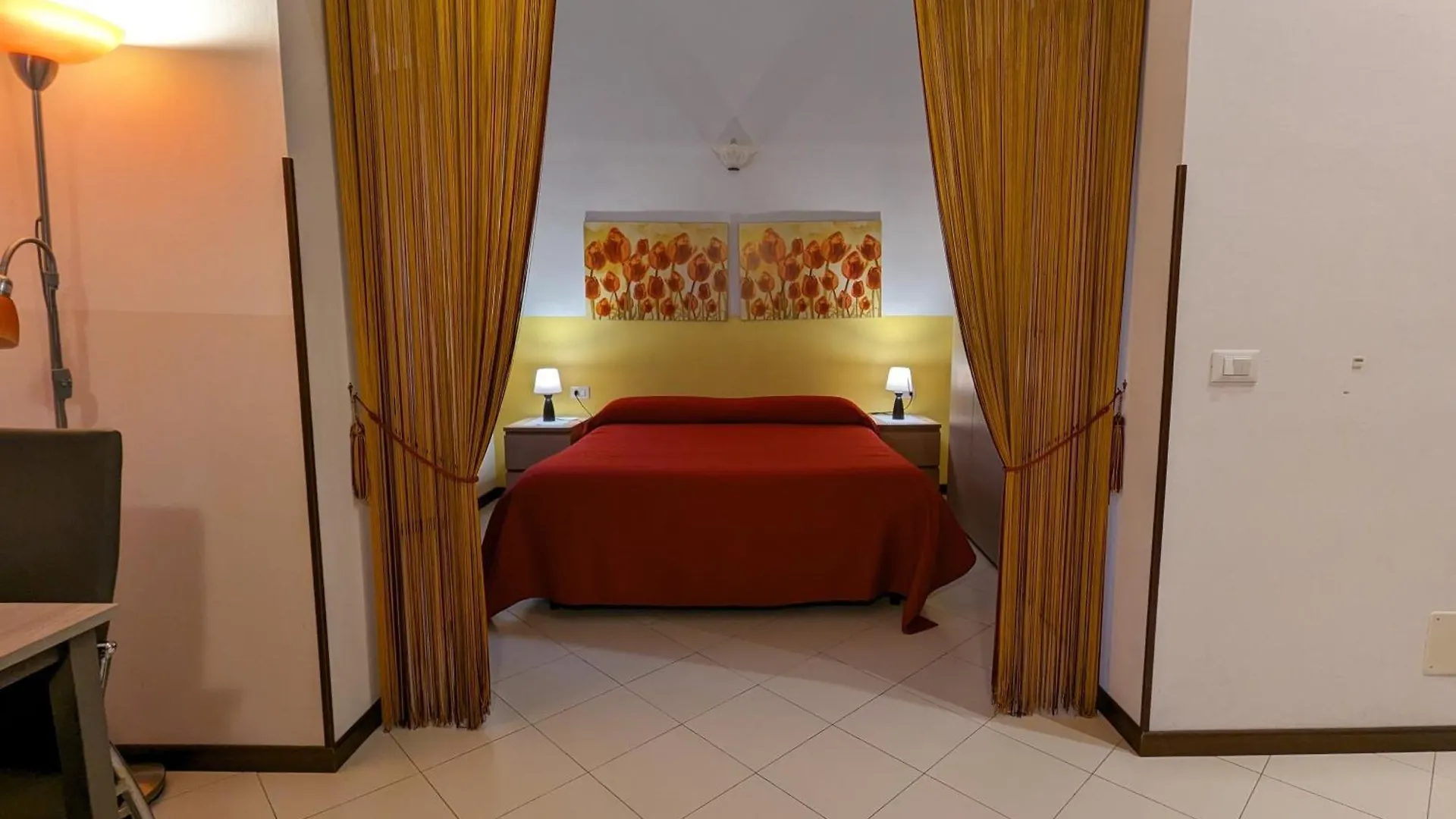 Magnolia - Large And Comfortable Studio Flat Florence Italy